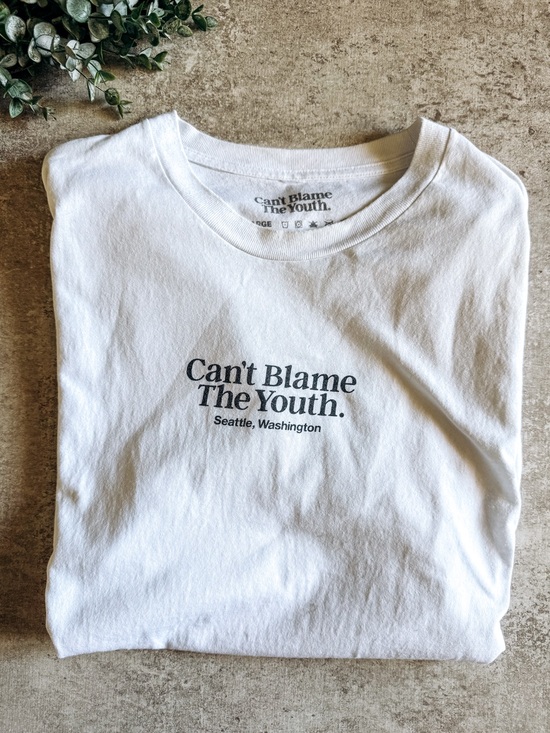 Cant blame the youth Other - Can’t Blame The Youth White Short Sleeve Graphic Tee Size Large